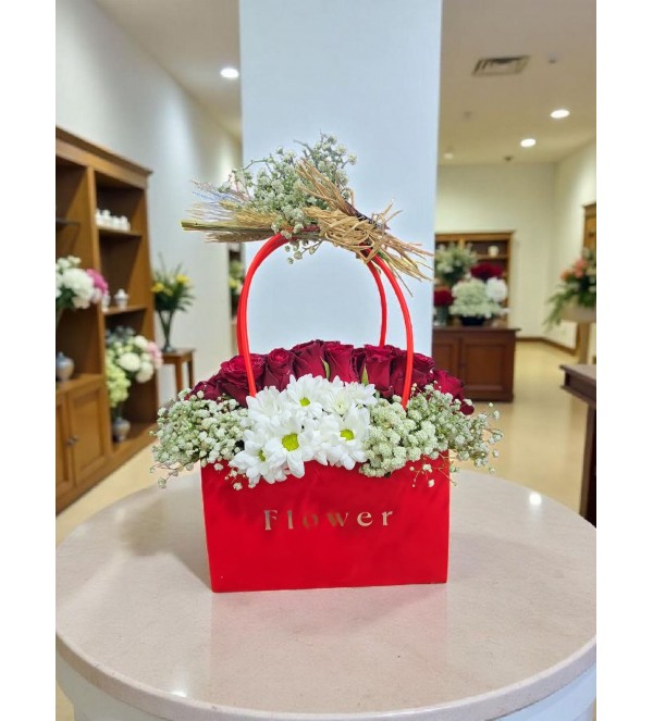 21 Gül ve Beyaz Papatyalı Çanta